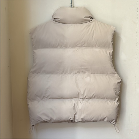 Zara Light Beige Quilted Vest - Picture 3 of 9